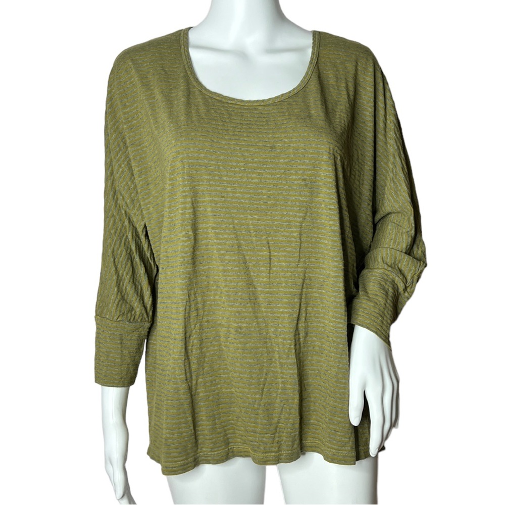 Tianello Women’s Green Gray Striped Tunic Top 3/4 Sleeve Scoop Neck